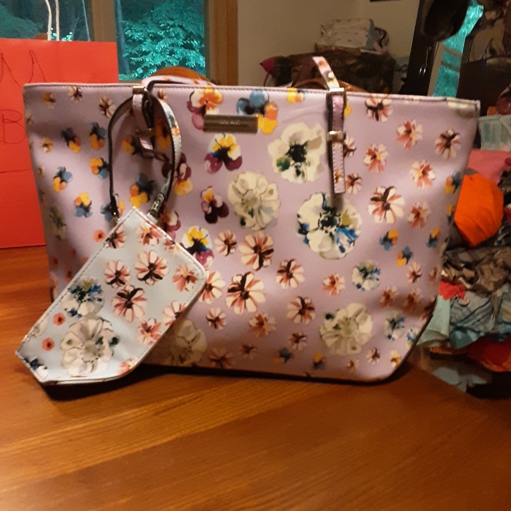 Nine West tote